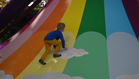 Indoorspielplatz Essen Deutschland Funiversum Klettervulkan